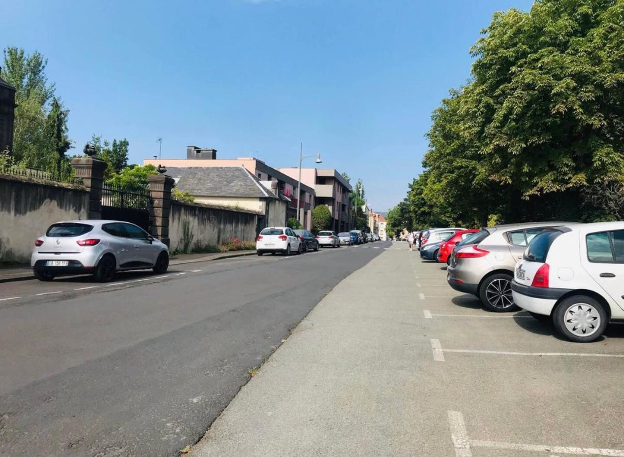 Location F1 Neuf Centre Historique Riom公寓 外观 照片